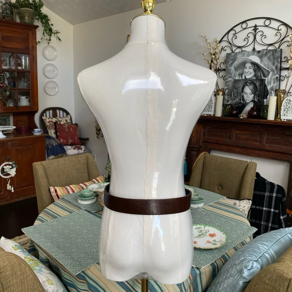 NEW WITHOUT TAGS Justice Brown & Rhinestone Belt Size 1 (28” W)